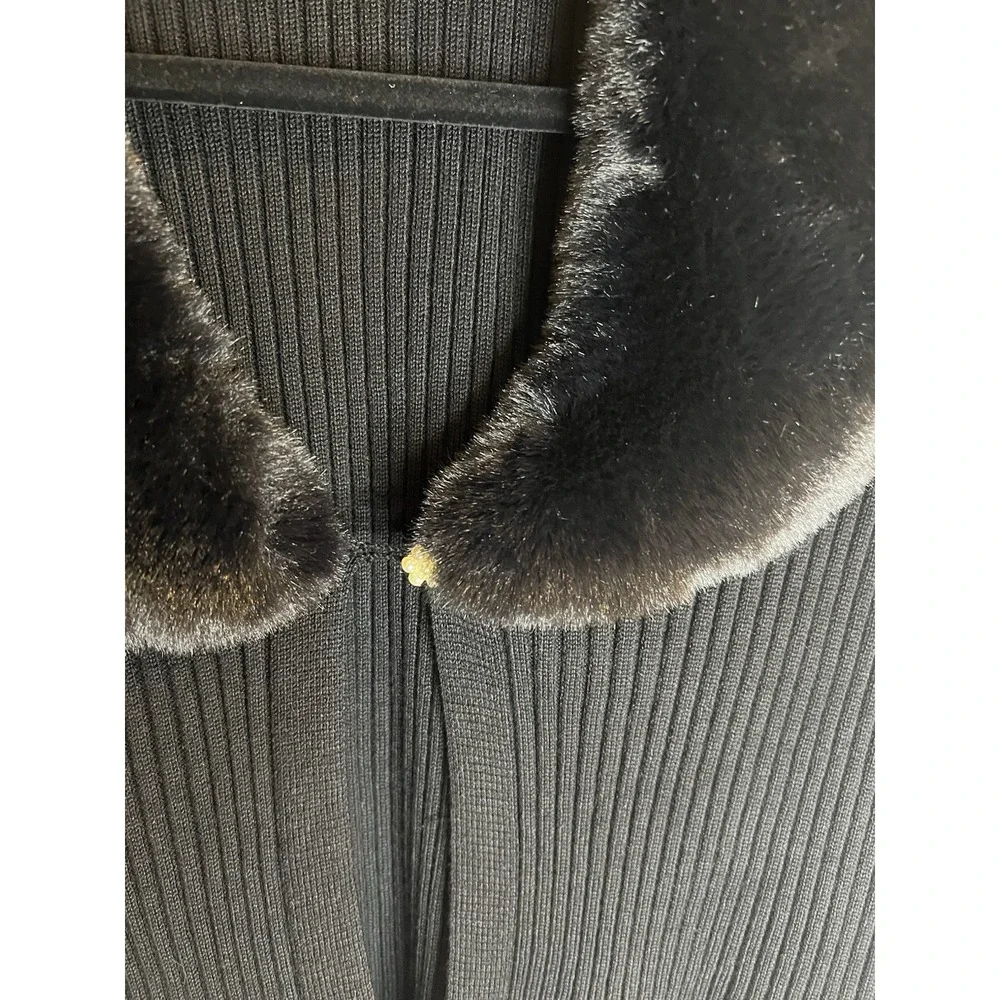 Taylor Ribbed Knit‎ Cardigan Removable Faux Fur Collar Single Button Size L
